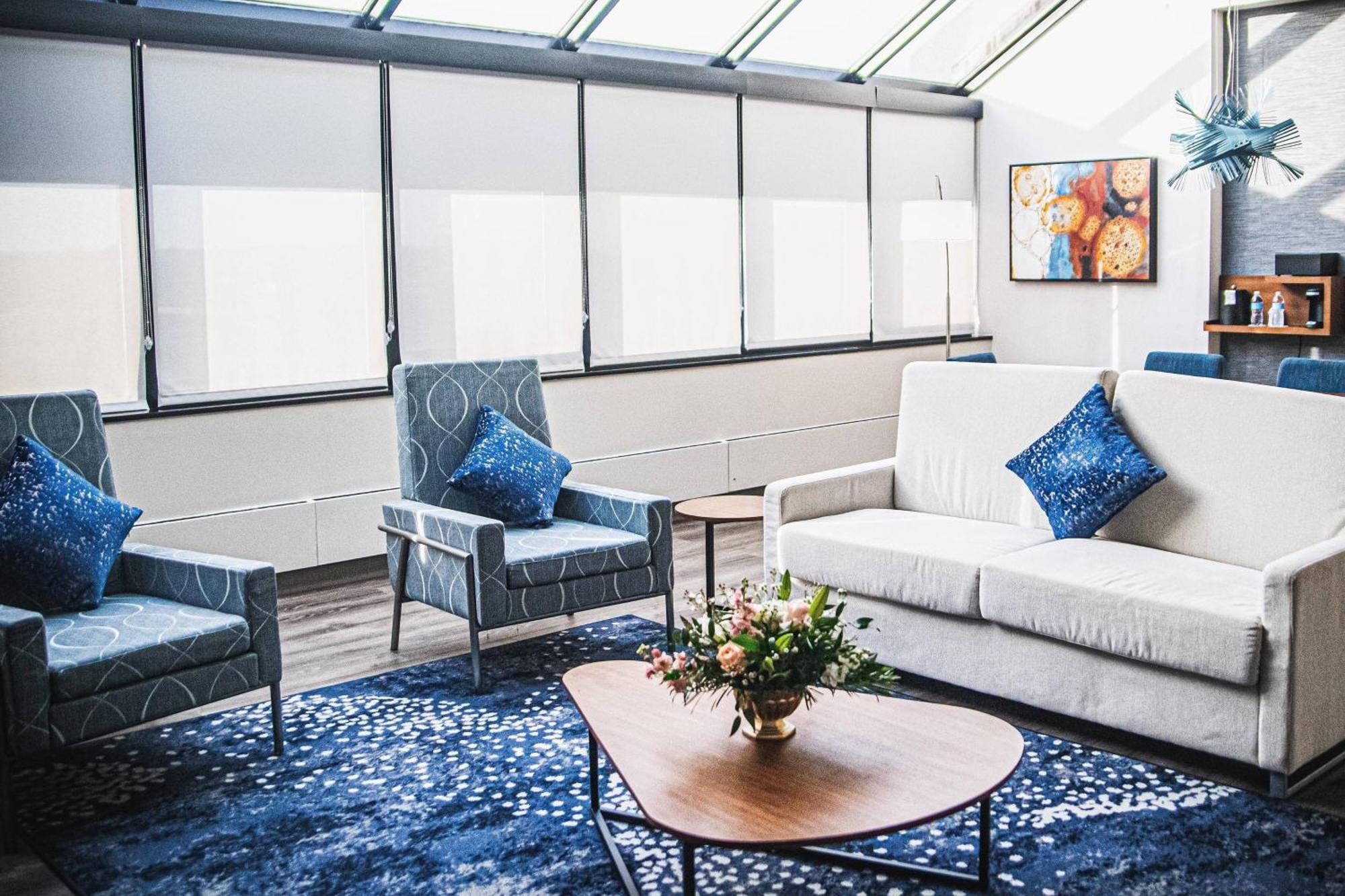 Delta Hotels By Marriott Cincinnati シャロンビル エクステリア 写真