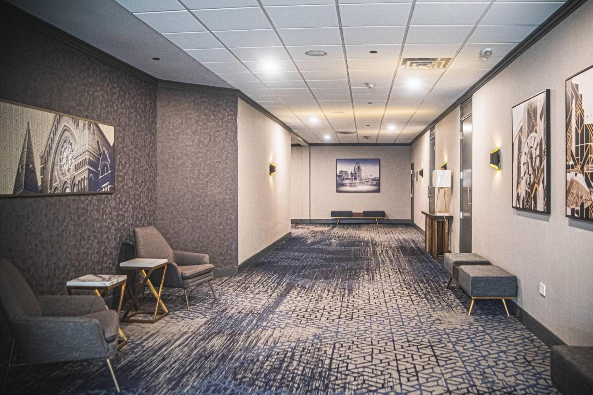 Delta Hotels By Marriott Cincinnati シャロンビル エクステリア 写真