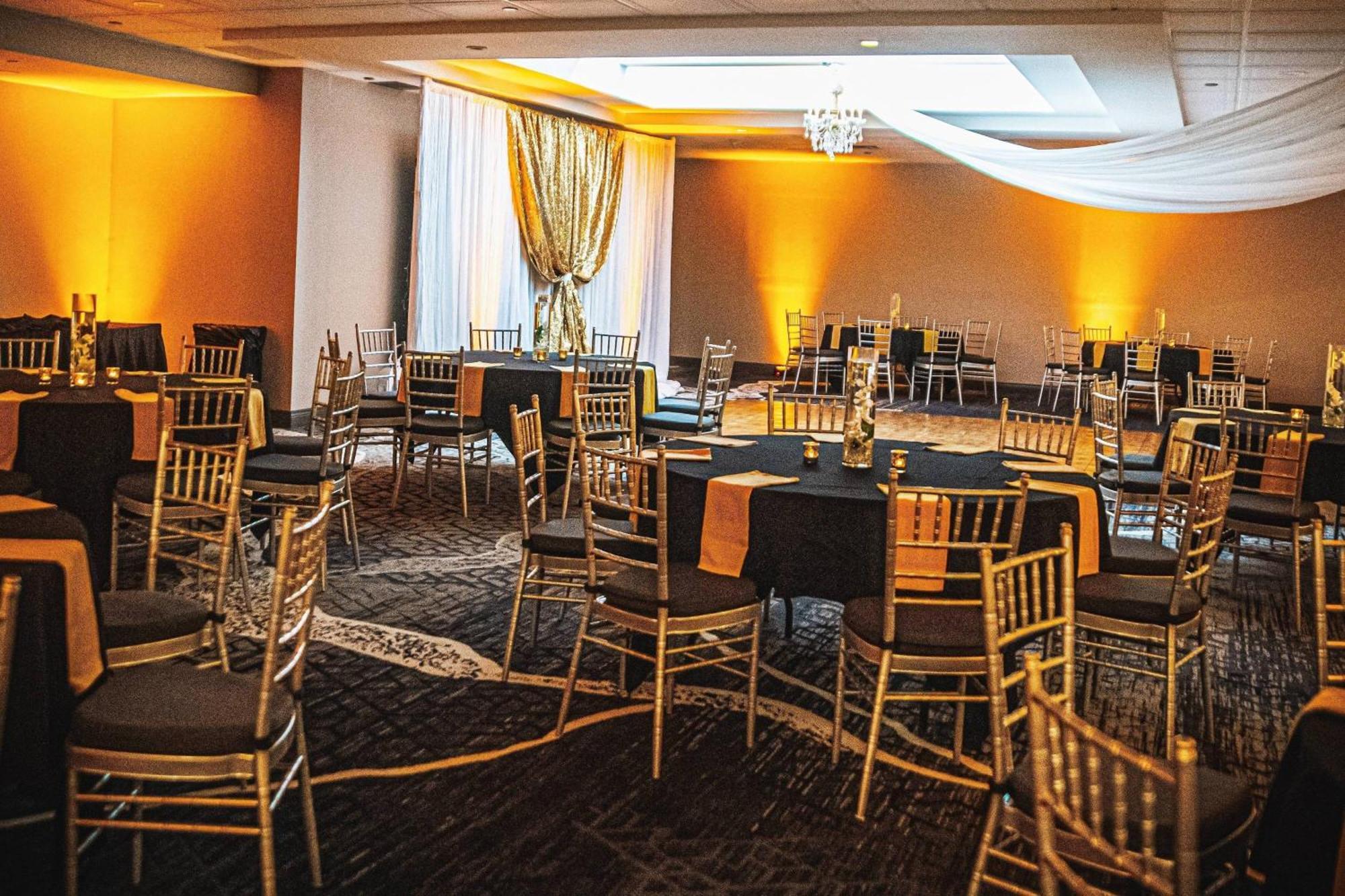 Delta Hotels By Marriott Cincinnati シャロンビル エクステリア 写真