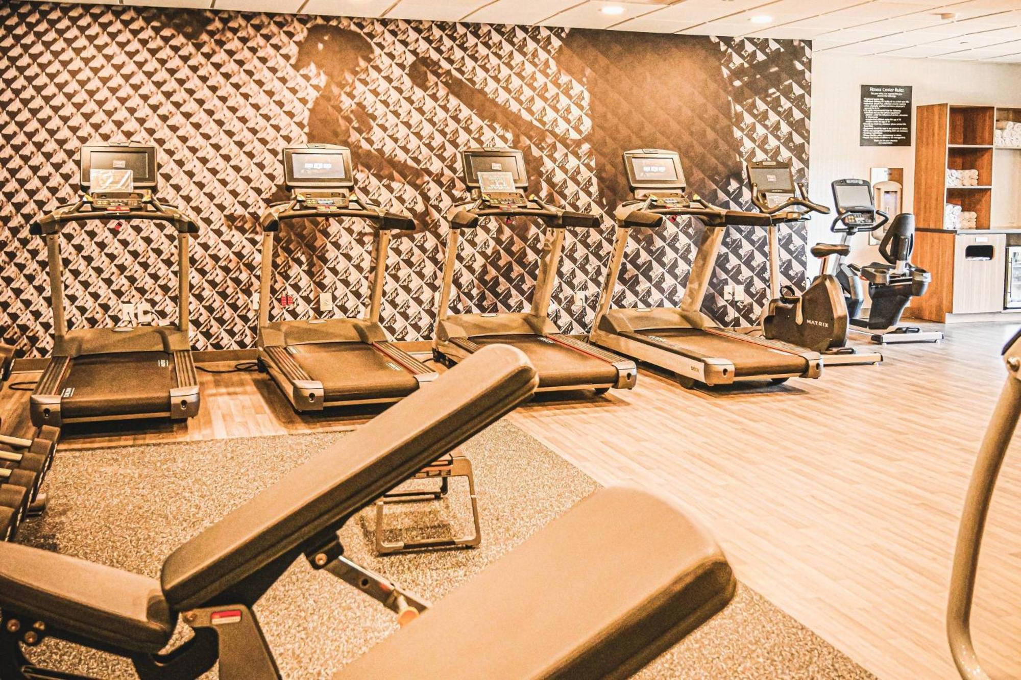 Delta Hotels By Marriott Cincinnati シャロンビル エクステリア 写真