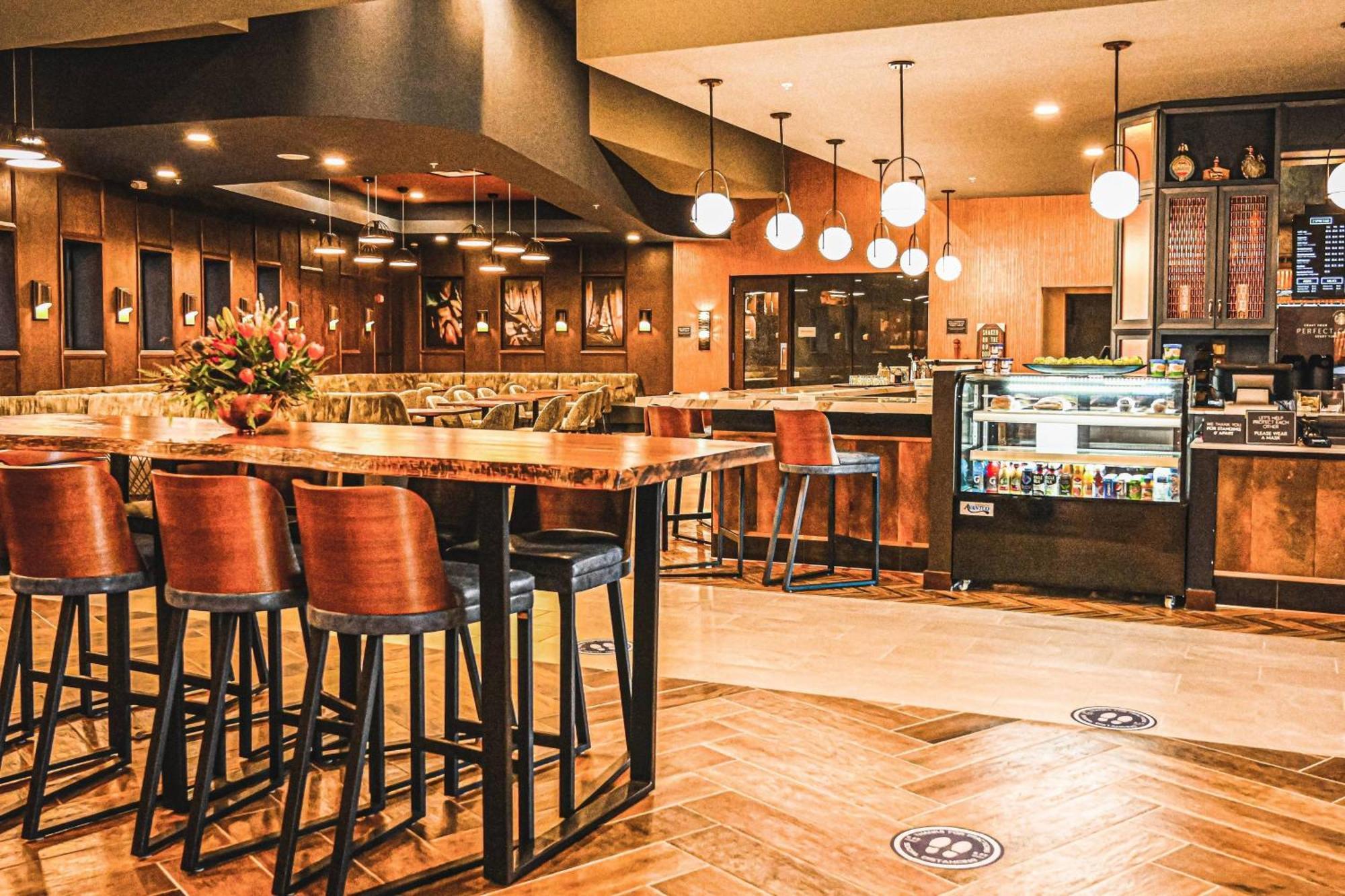 Delta Hotels By Marriott Cincinnati シャロンビル エクステリア 写真